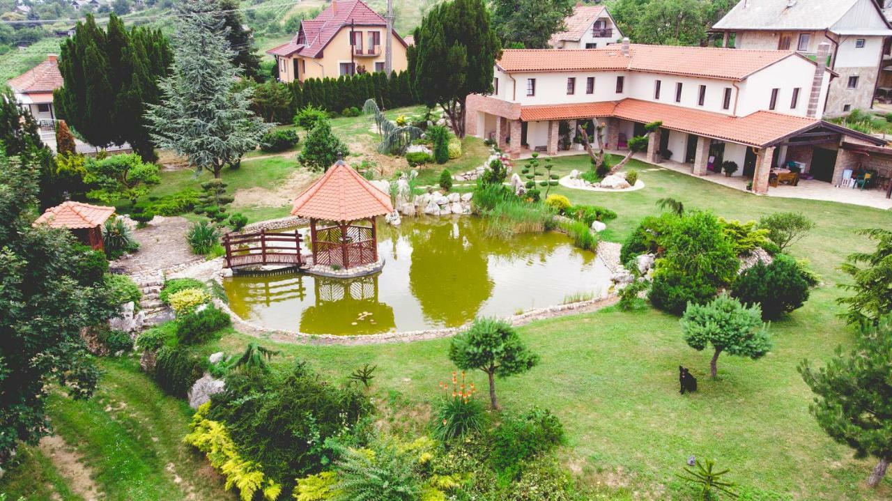 Villa Garden ザラエゲルセグ エクステリア 写真